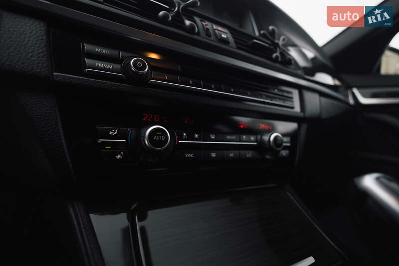 Седан BMW 5 Series 2013 в Львове