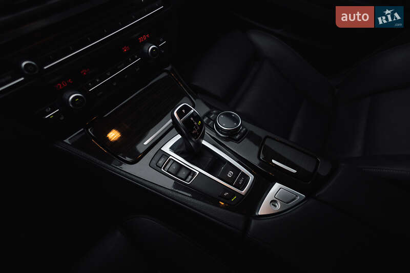 Седан BMW 5 Series 2013 в Львове
