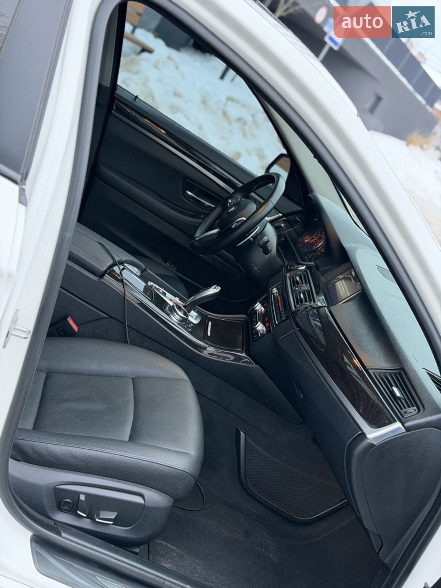 2013 BMW 5er - мініатюра 18