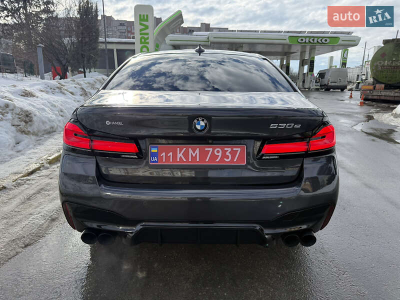 Седан BMW 5 Series 2019 в Львове