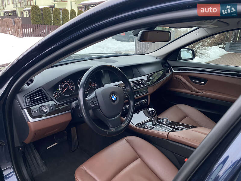 Седан BMW 5 Series 2011 в Стрые