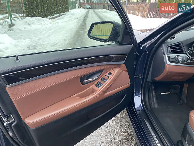 Седан BMW 5 Series 2011 в Стрые