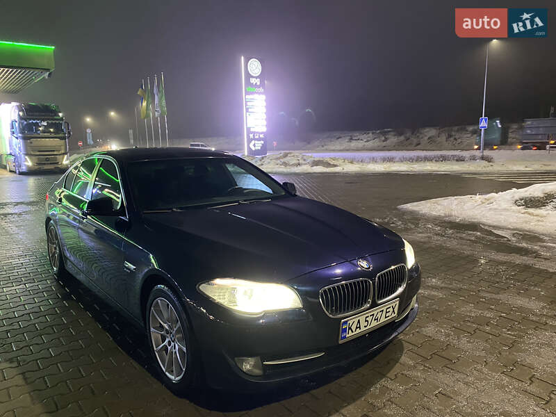 Седан BMW 5 Series 2011 в Стрые