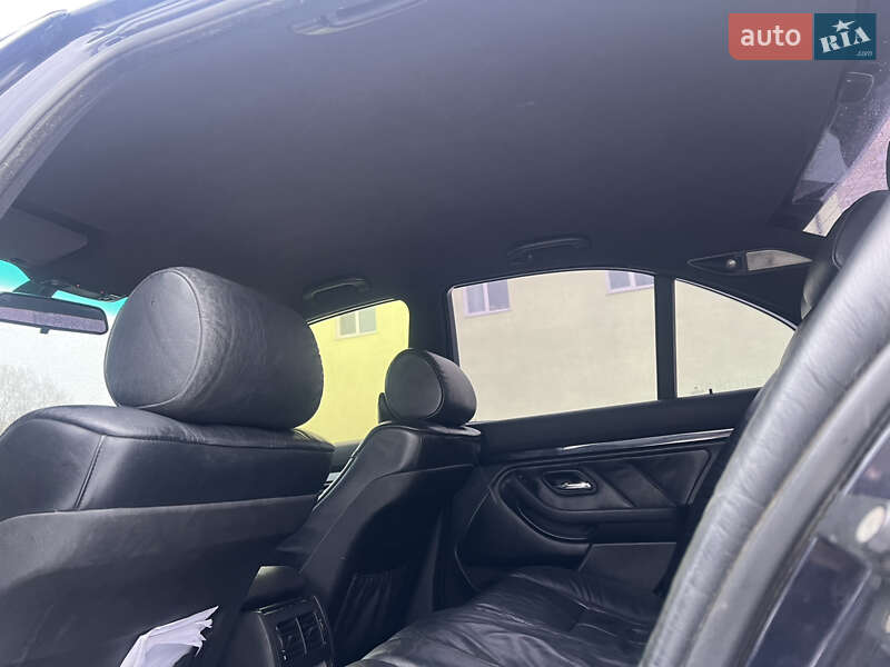 Седан BMW 5 Series 2000 в Виннице