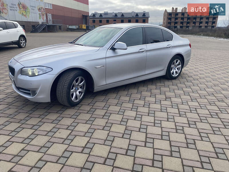 Седан BMW 5 Series 2012 в Гайсине