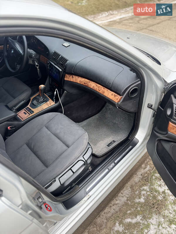 Седан BMW 5 Series 1999 в Снігурівці
