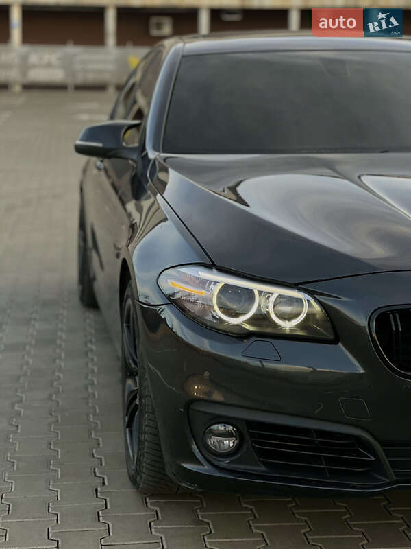 Седан BMW 5 Series 2015 в Ивано-Франковске