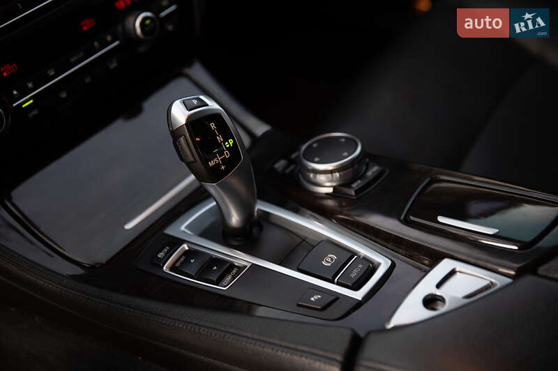 Седан BMW 5 Series 2015 в Ивано-Франковске