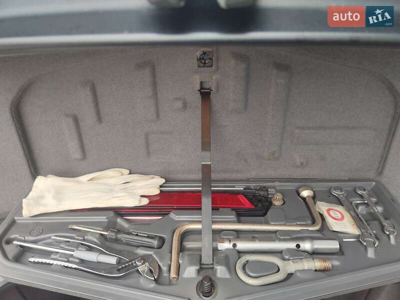 Седан BMW 5 Series 2003 в Черновцах