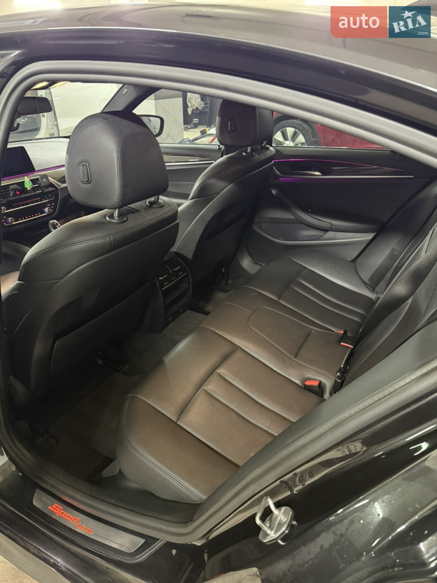 BMW 5 Series 2017 VIN WBAJA5C39HG894438 фото оголошення 8 з 9