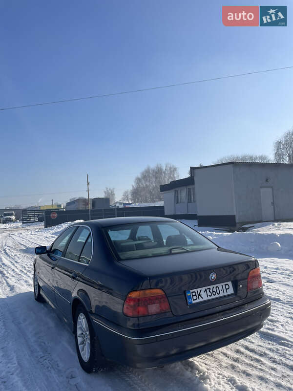 Седан BMW 5 Series 1999 в Березному