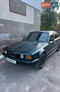 Седан BMW 5 Series 1989 в Житомире