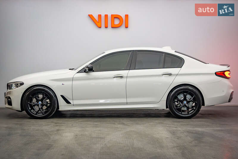 Седан BMW 5 Series 2017 в Киеве фото 3 Седан BMW 5 Series 2017 в Киеве