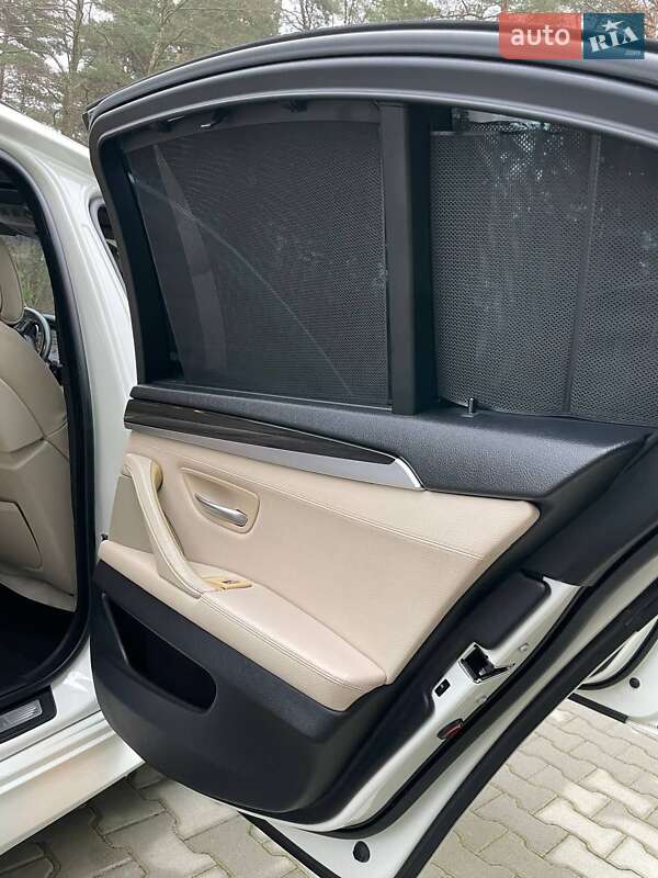 Седан BMW 5 Series 2011 в Львове