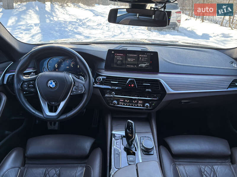 Седан BMW 5 Series 2017 в Барышевке