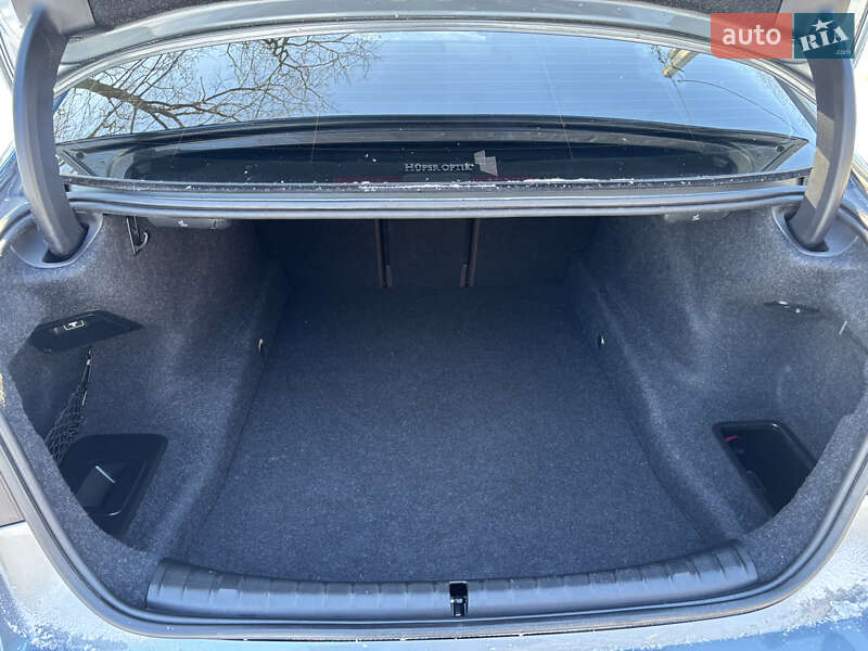 Седан BMW 5 Series 2017 в Барышевке