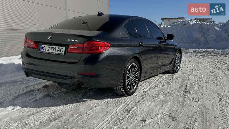 Седан BMW 5 Series 2017 в Киеве фото 12 Седан BMW 5 Series 2017 в Киеве