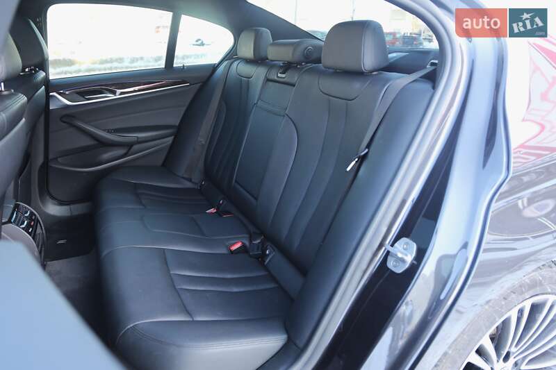 Седан BMW 5 Series 2018 в Киеве