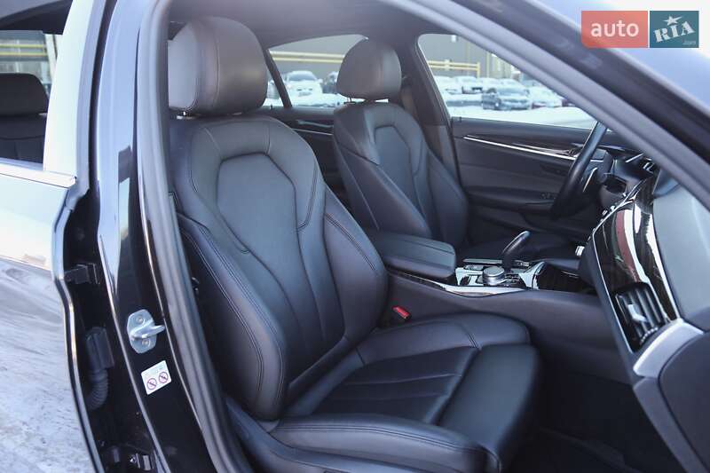 Седан BMW 5 Series 2018 в Киеве