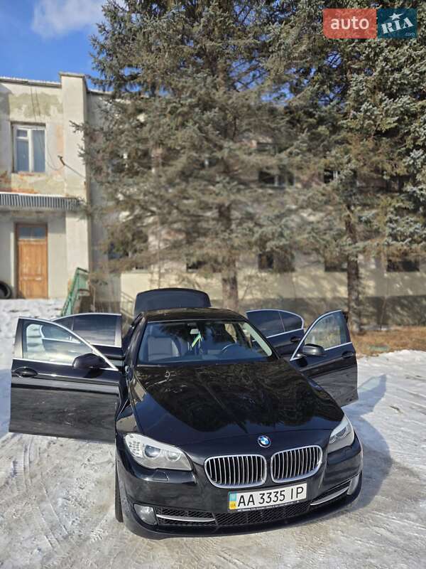 Седан BMW 5 Series 2012 в Киеве