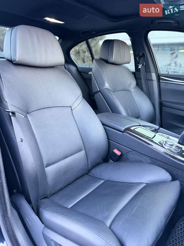 Седан BMW 5 Series 2012 в Киеве
