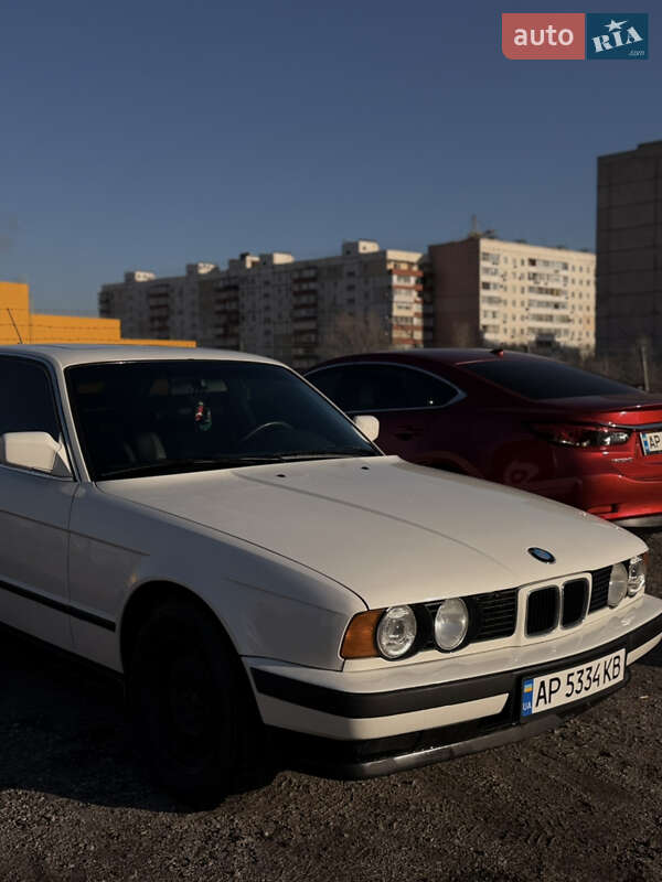 Седан BMW 5 Series 1989 в Запорожье