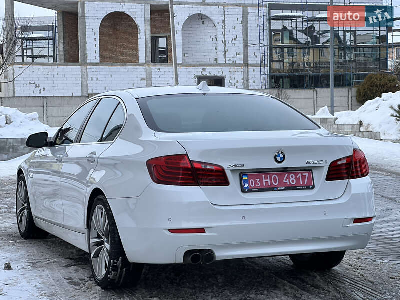 Седан BMW 5 Series 2015 в Ровно