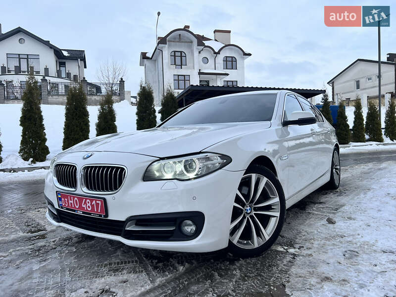 Седан BMW 5 Series 2015 в Ровно