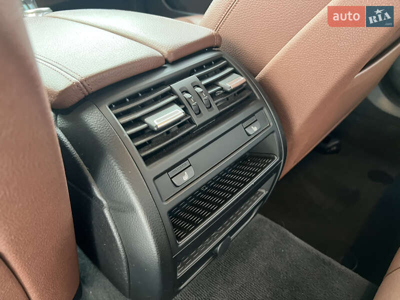 Седан BMW 5 Series 2015 в Ровно