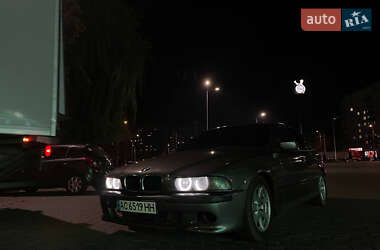 Седан BMW 5 Series 1996 в Рожище