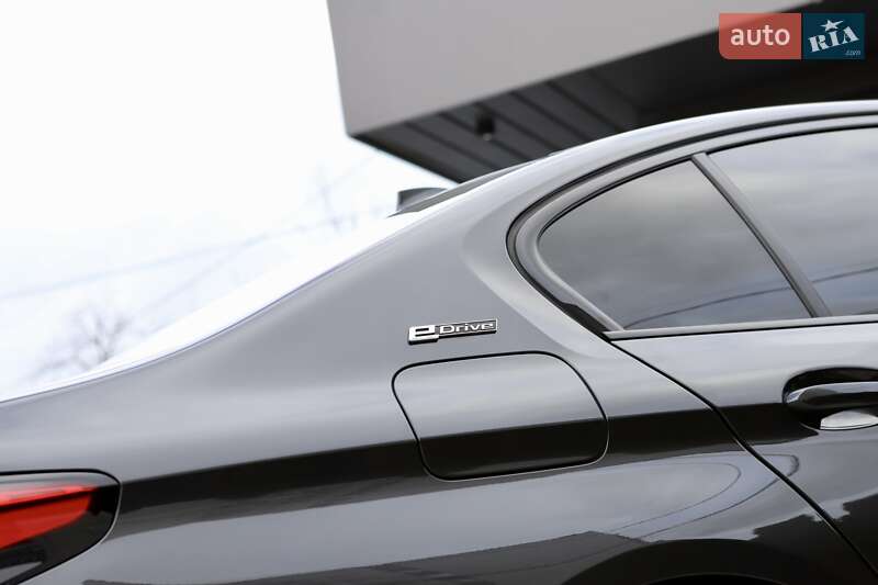 Седан BMW 5 Series 2020 в Дрогобыче
