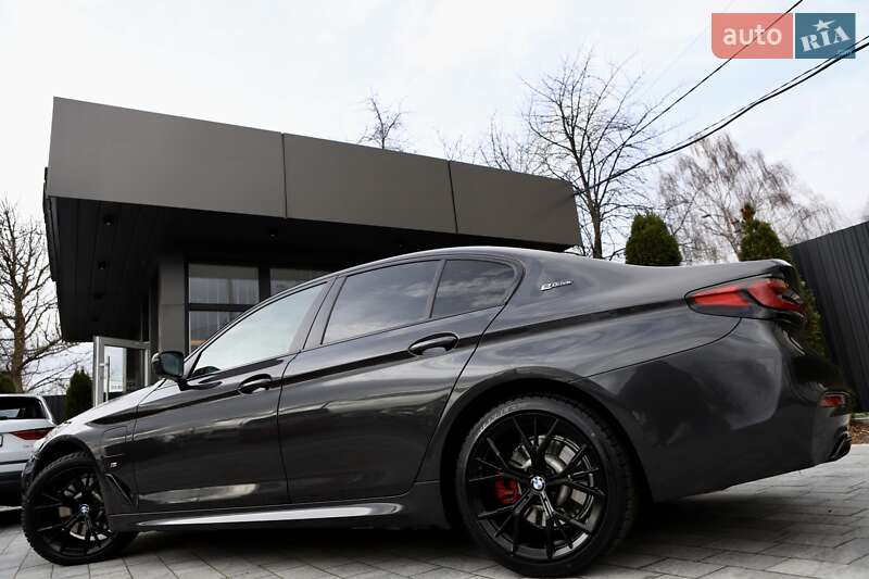 Седан BMW 5 Series 2020 в Дрогобыче