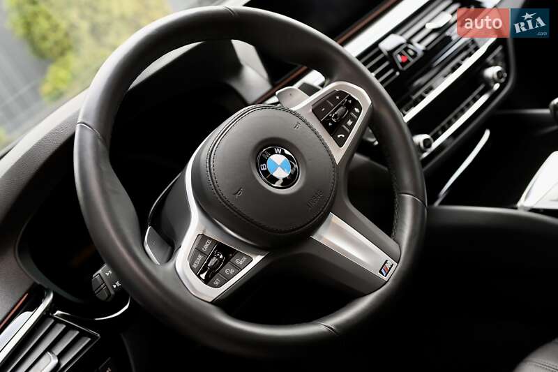 Седан BMW 5 Series 2020 в Дрогобыче