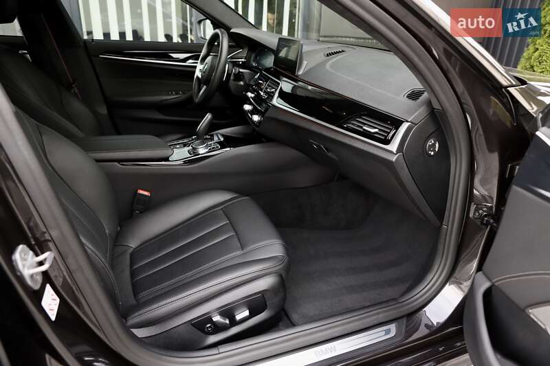 Седан BMW 5 Series 2020 в Дрогобыче