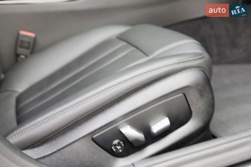 Седан BMW 5 Series 2020 в Дрогобыче