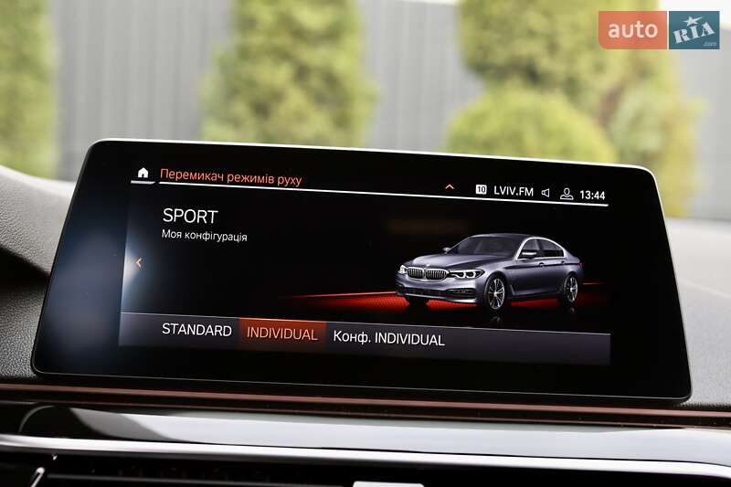 Седан BMW 5 Series 2020 в Дрогобыче