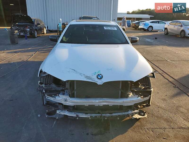 Седан BMW 5 Series 2018 в Львове