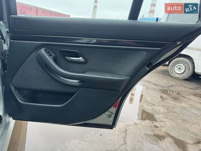 Универсал BMW 5 Series 2002 в Одессе