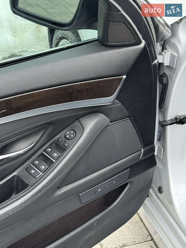 Седан BMW 5 Series 2016 в Луцке
