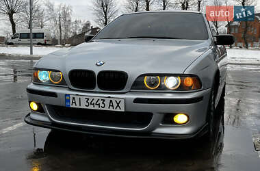 Седан BMW 5 Series 1998 в Новых Петровцах
