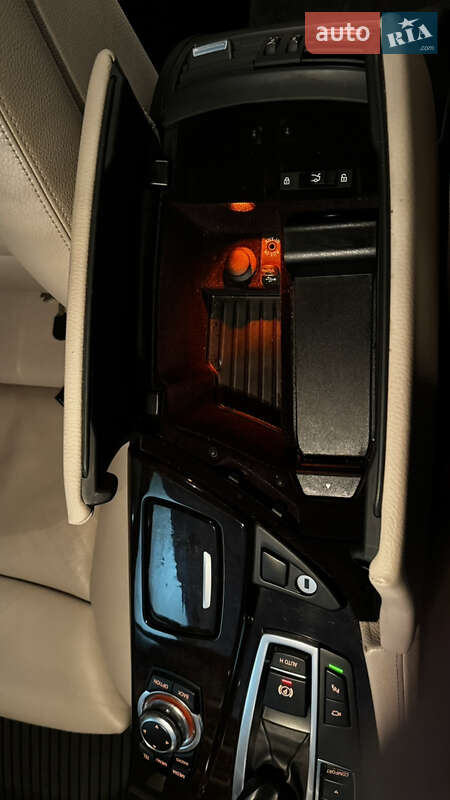 Седан BMW 5 Series 2013 в Львове