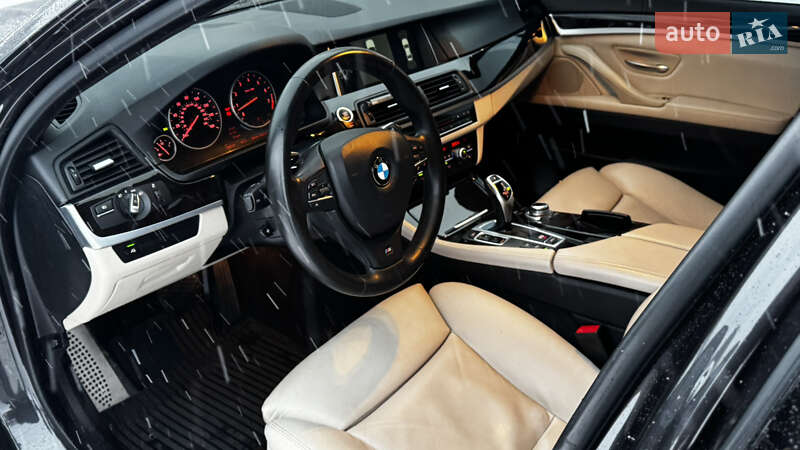 Седан BMW 5 Series 2013 в Львове