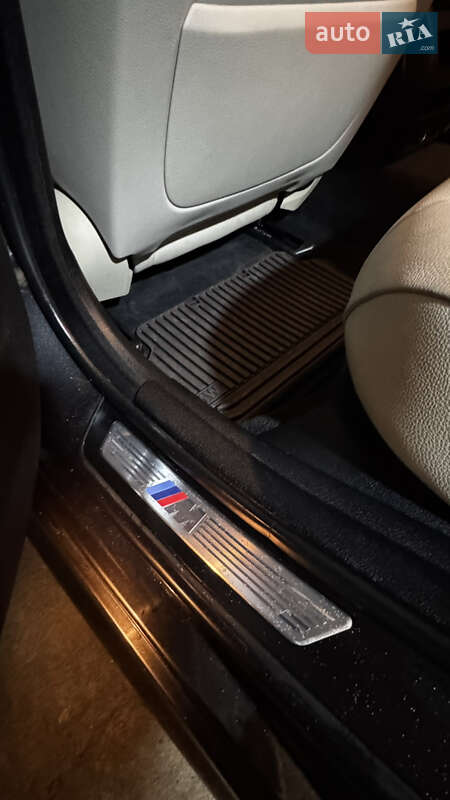 Седан BMW 5 Series 2013 в Львове