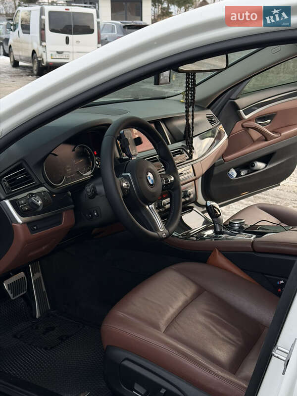 Седан BMW 5 Series 2015 в Черновцах