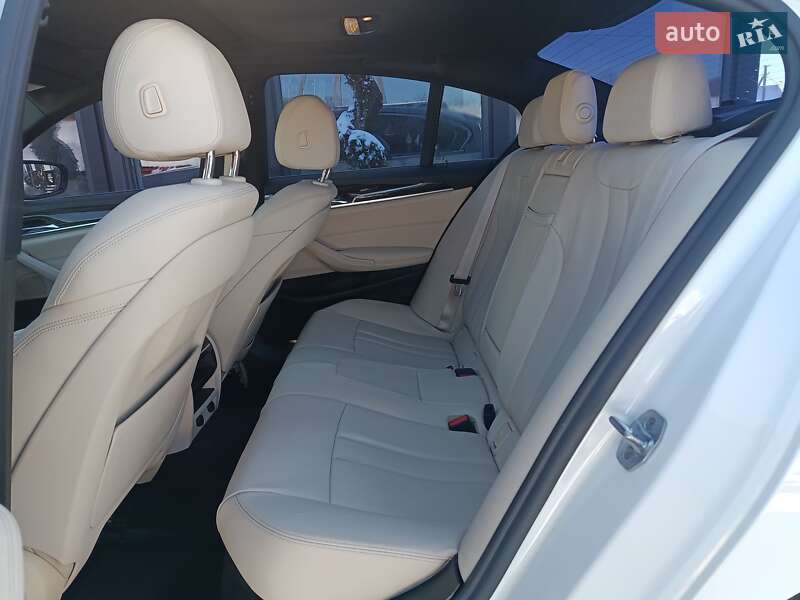 Седан BMW 5 Series 2017 в Луцке фото 24 Седан BMW 5 Series 2017 в Луцке