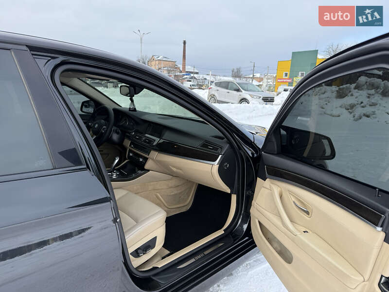 Седан BMW 5 Series 2012 в Житомире