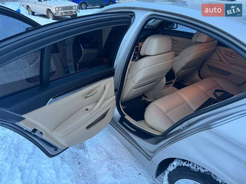 Седан BMW 5 Series 2012 в Василькове