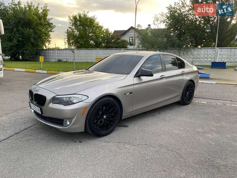 Седан BMW 5 Series 2012 в Василькове