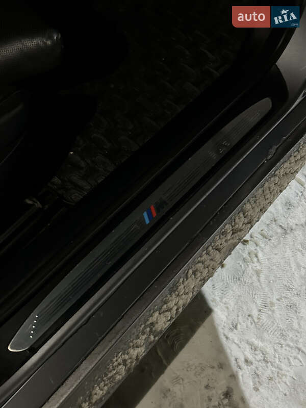 Седан BMW 5 Series 2004 в Радивилове