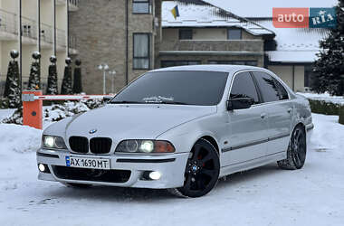 Седан BMW 5 Series 2001 в Жовкве